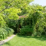Eco Imenieto 3* Emen