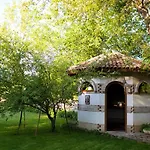 Eco Imenieto Hotel Emen